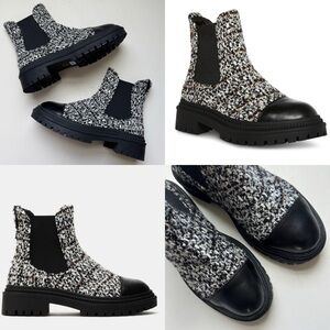 Steve Madden Mayslie Tweed Chelsea Boots